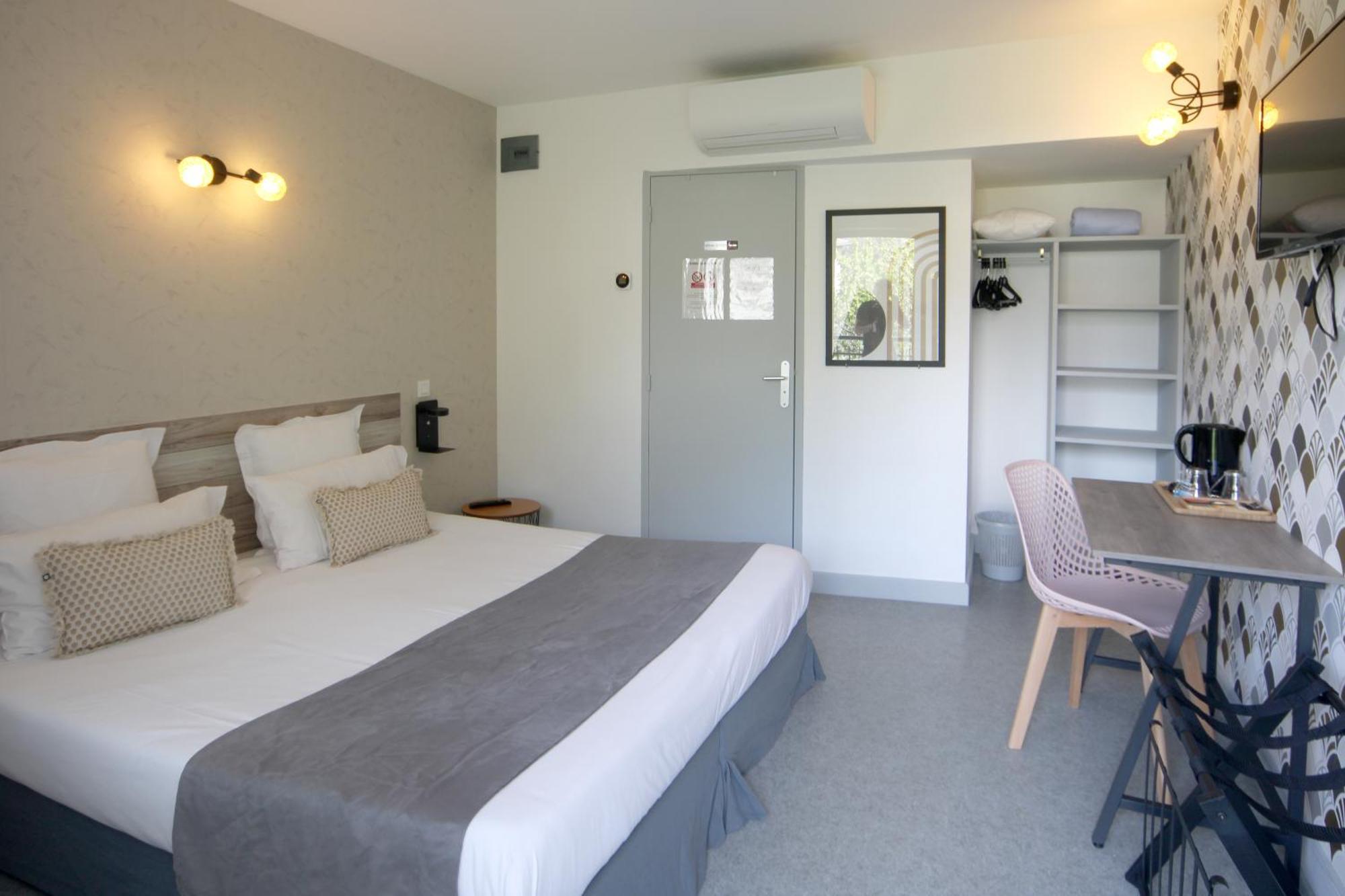 Hotel Le Vanseen Les Vans Exterior foto
