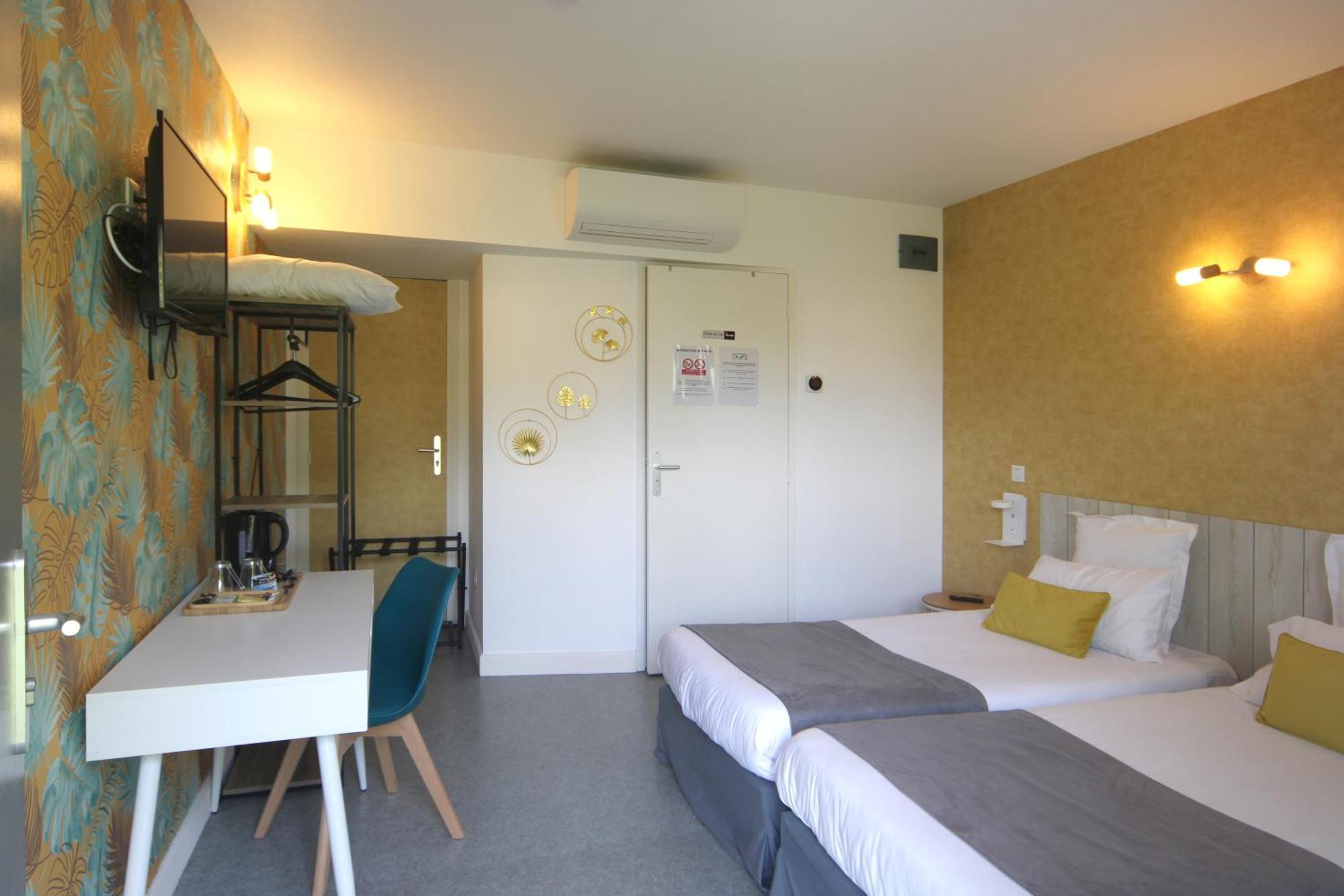 Hotel Le Vanseen Les Vans Exterior foto